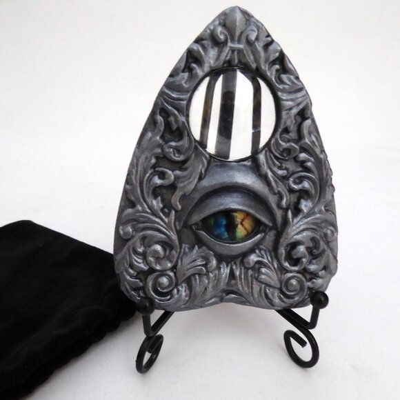 NEW ARTISAN HANDCRAFTED RESIN OUIJA SPIRIT BOARD PLANCHETTE EVIL EYE & STAND - Picture 1 of 10